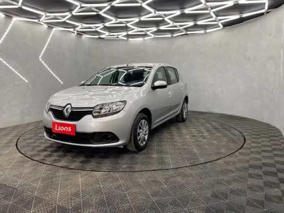RENAULT-SANDERO-2018