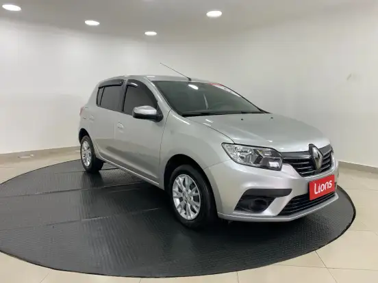 RENAULT-SANDERO-2021