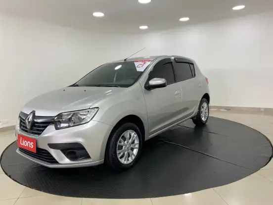 RENAULT-SANDERO-2021