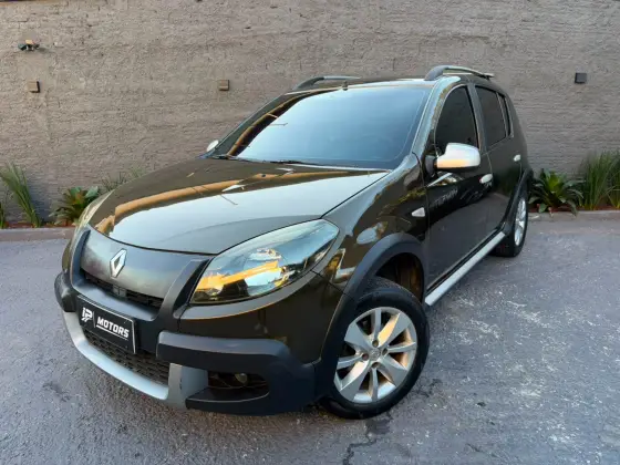 RENAULT SANDERO 1.6 STEPWAY 16V FLEX 4P MANUAL RENAULT SANDERO 1.6 STEPWAY 16V FLEX 4P MANUAL