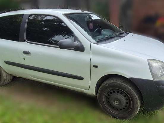 RENAULT-CLIO-1.0 AUTHENTIQUE 8V GASOLINA 2P MANUAL RENAULT-CLIO-2003