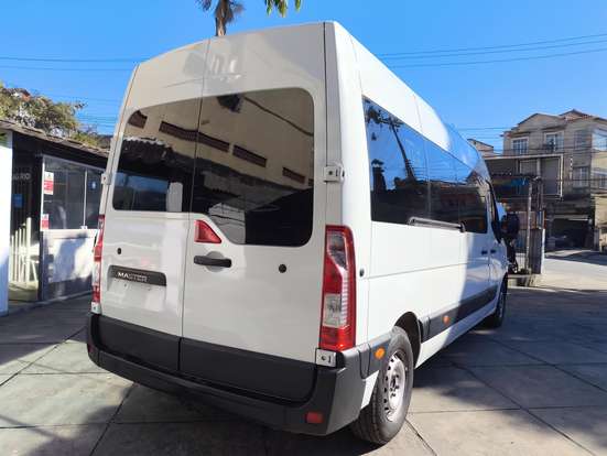 RENAULT-MASTER-2019
