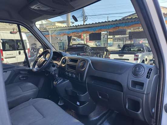RENAULT-MASTER-2019