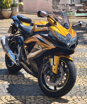 SUZUKI GSX-R750 W SRAD 