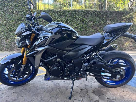 SUZUKI GSX-S750A 