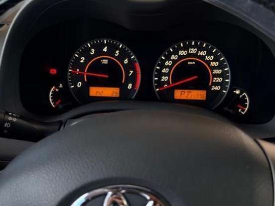 TOYOTA-COROLLA-1.6 XLI 16V GASOLINA 4P AUTOMÁTICO TOYOTA-COROLLA-2009