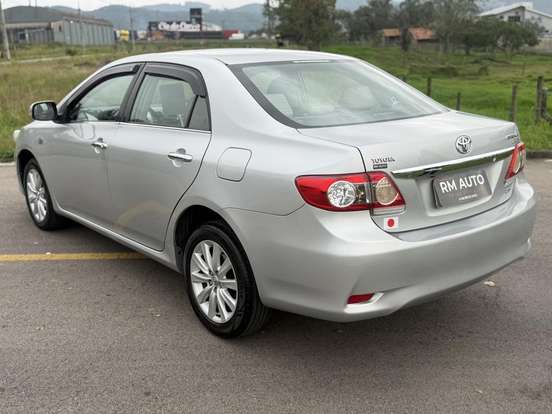 TOYOTA-COROLLA-2014