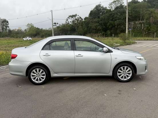 TOYOTA-COROLLA-2.0 ALTIS 16V FLEX 4P AUTOMÁTICO TOYOTA-COROLLA-2014
