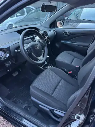 TOYOTA-ETIOS-2017