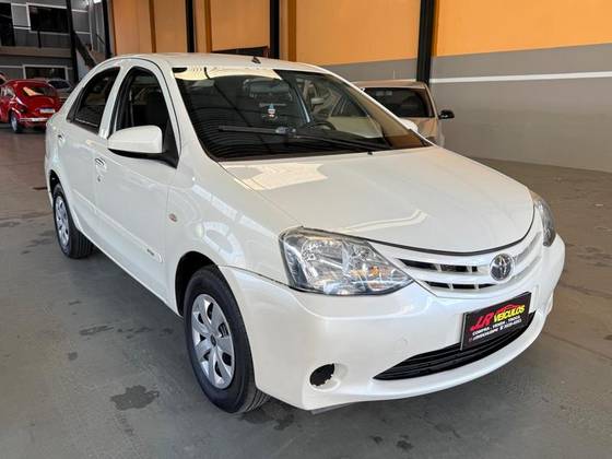 TOYOTA ETIOS 1.5 X SEDAN 16V FLEX 4P MANUAL