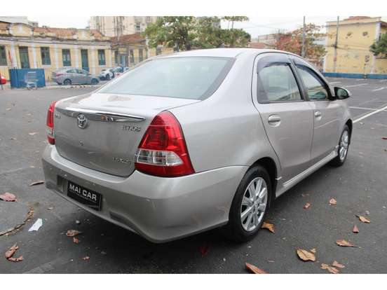 TOYOTA-ETIOS-2017