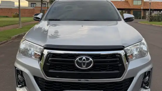 TOYOTA-HILUX-2018