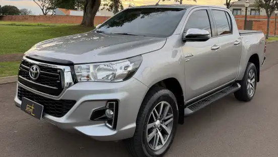 TOYOTA-HILUX-2.7 SRV 4X2 CD 16V FLEX 4P AUTOMÁTICO TOYOTA-HILUX-2018
