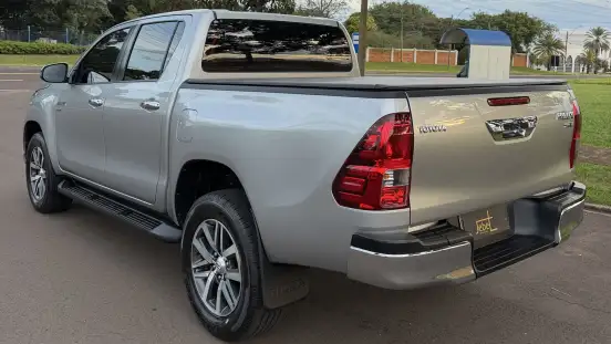 TOYOTA-HILUX-2018