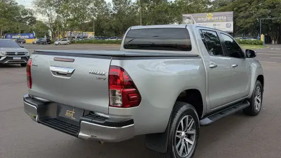 TOYOTA-HILUX-2018