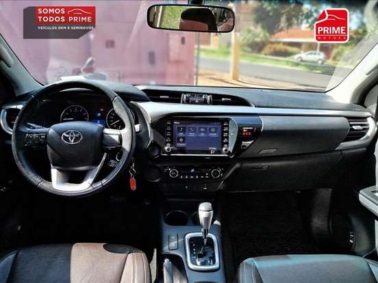 TOYOTA-HILUX-2019