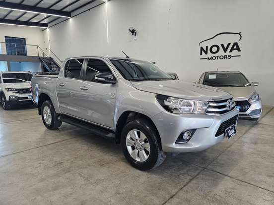 TOYOTA-HILUX-2018