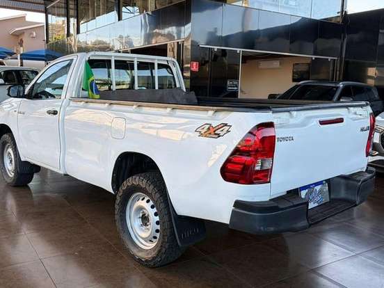 TOYOTA-HILUX-2.8 4X4 CS 16V TURBO DIESEL 2P MANUAL TOYOTA-HILUX-2018