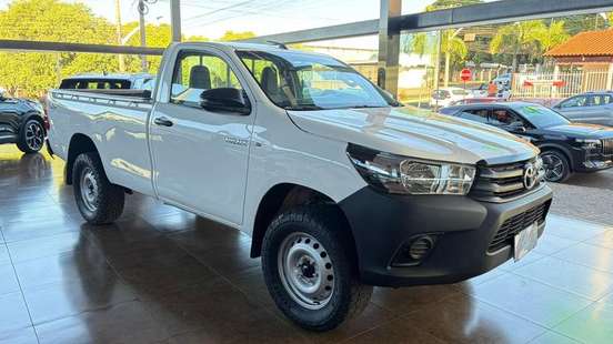 TOYOTA-HILUX-2018