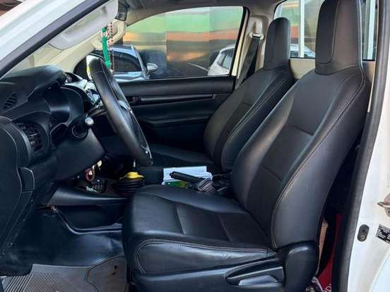 TOYOTA-HILUX-2.8 4X4 CS 16V TURBO DIESEL 2P MANUAL TOYOTA-HILUX-2018