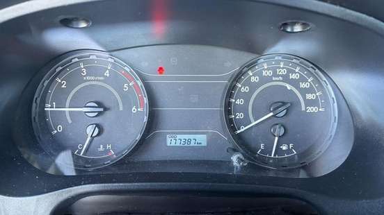TOYOTA-HILUX-2018