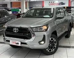 TOYOTA HILUX 2.8 D-4D TURBO DIESEL CD SRV 4X4 AUTOMÁTICO TOYOTA HILUX 2.8 D-4D TURBO DIESEL CD SRV 4X4 AUTOMÁTICO