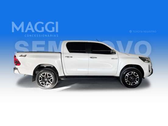 TOYOTA-HILUX-2.8 D-4D TURBO DIESEL CD SRX 4X4 AUTOMÁTICO TOYOTA-HILUX-2021