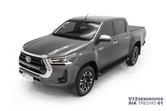 TOYOTA HILUX 2.8 D-4D TURBO DIESEL CD SRX 4X4 AUTOMÁTICO