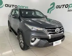 TOYOTA HILUX SW4 2.8 SRX 4X4 7 LUGARES 16V TURBO INTERCOOLER DIESEL 4P AUTOMÁTICO TOYOTA HILUX SW4 2.8 SRX 4X4 7 LUGARES 16V TURBO INTERCOOLER DIESEL 4P AUTOMÁTICO