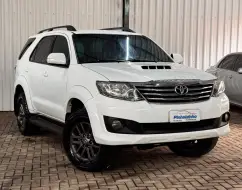 TOYOTA HILUX SW4 3.0 SRV 4X4 16V TURBO INTERCOOLER DIESEL 4P AUTOMÁTICO TOYOTA HILUX SW4 3.0 SRV 4X4 16V TURBO INTERCOOLER DIESEL 4P AUTOMÁTICO