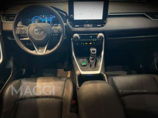 TOYOTA-RAV4-2024