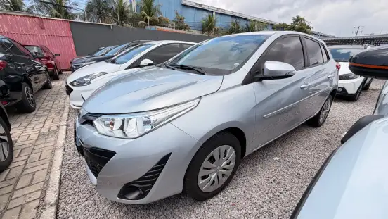 TOYOTA-YARIS-2019