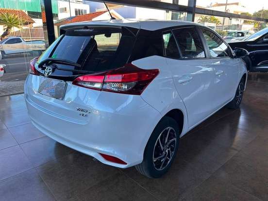 TOYOTA-YARIS-1.5 16V FLEX XLS MULTIDRIVE TOYOTA-YARIS-2023