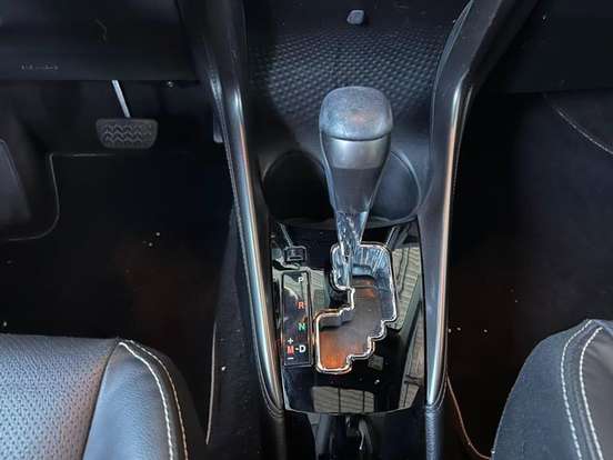 TOYOTA-YARIS-2023