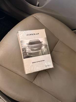 TOYOTA-COROLLA-2012