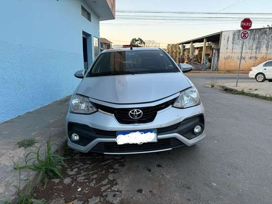 TOYOTA-ETIOS-2017