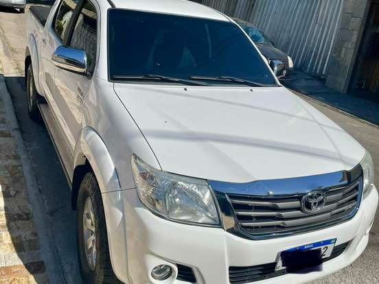 TOYOTA-HILUX-2.7 SRV 4X2 CD 16V FLEX 4P AUTOMÁTICO TOYOTA-HILUX-2015