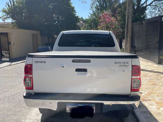 TOYOTA-HILUX-2.7 SRV 4X2 CD 16V FLEX 4P AUTOMÁTICO TOYOTA-HILUX-2015