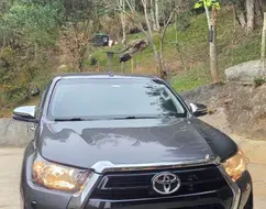 TOYOTA HILUX 2.7 VVT-i FLEX CD SRV 4X4 AUTOMÁTICO TOYOTA HILUX 2.7 VVT-i FLEX CD SRV 4X4 AUTOMÁTICO