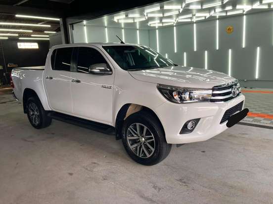 TOYOTA-HILUX-2.8 SRX 4X4 CD 16V DIESEL 4P AUTOMÁTICO TOYOTA-HILUX-2016