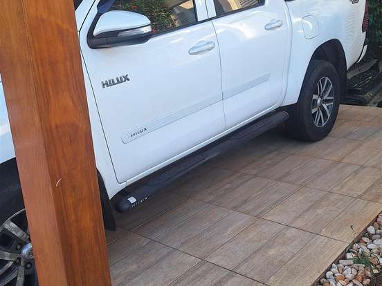 TOYOTA-HILUX-2.8 STD 4X4 CD 16V DIESEL 4P MANUAL TOYOTA-HILUX-2017