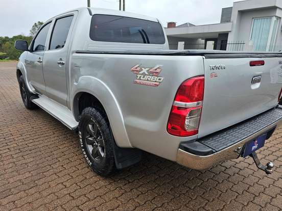 TOYOTA-HILUX-3.0 SRV 4X4 CD 16V TURBO INTERCOOLER DIESEL 4P AUTOMÁTICO TOYOTA-HILUX-2010