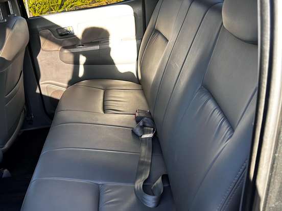 TOYOTA-HILUX-3.0 SRV 4X4 CD 16V TURBO INTERCOOLER DIESEL 4P AUTOMÁTICO TOYOTA-HILUX-2011