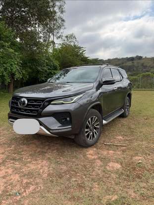 TOYOTA-HILUX SW4-2021