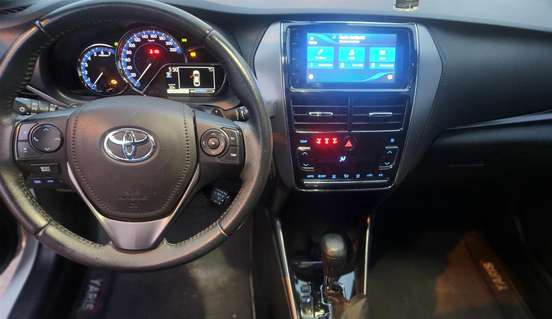 TOYOTA-YARIS-2023