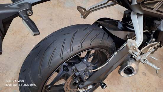 TRIUMPH-STREET TRIPLE 765 S-2018