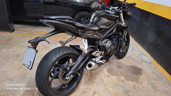 TRIUMPH-STREET TRIPLE 765 S-2018