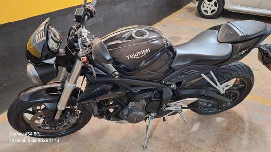 TRIUMPH-STREET TRIPLE 765 S-2018