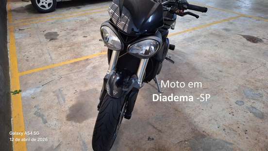 TRIUMPH-STREET TRIPLE 765 S-2018