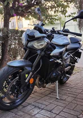TRIUMPH-STREET TRIPLE R ABS TRIUMPH-STREET TRIPLE R ABS-2023